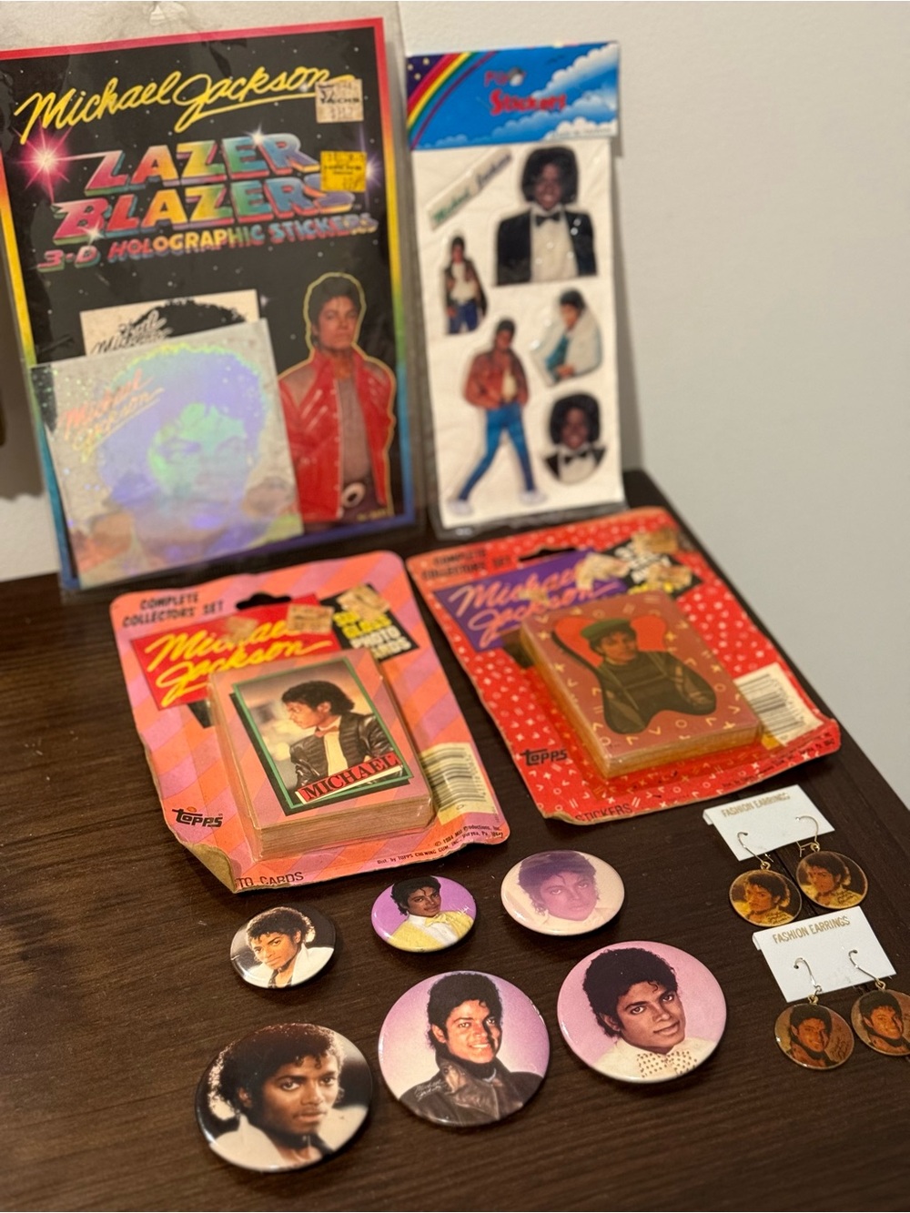 Michael Jackson Collectible Pin & Sticker Lot - Multicolor